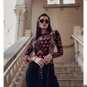 Bliss Printed Tee Aztec